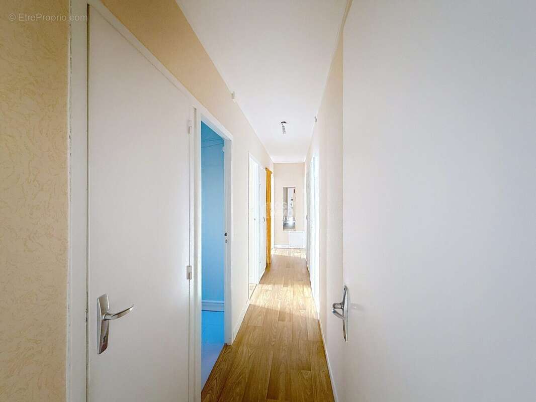 Appartement à VILLENAVE-D&#039;ORNON