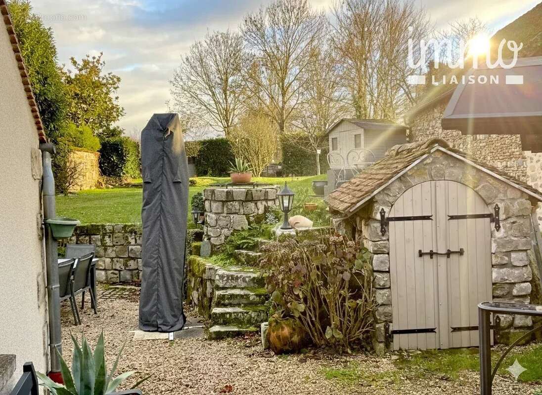 Maison à FLEURY-EN-BIERE