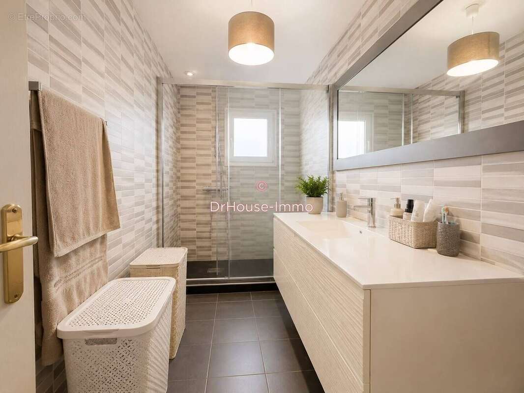 Maison 150 m² à Ambares-Et-Lagrave  - photo 6