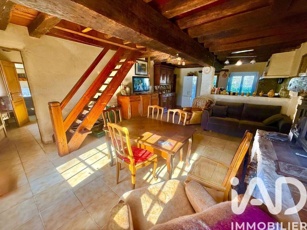 Maison 120 m² à Alligny-Cosne  - photo 5