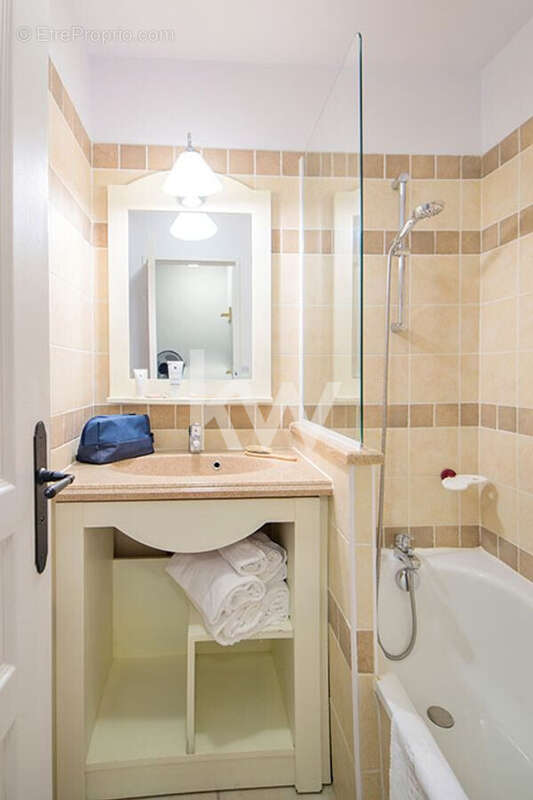 Appartement 38 m² à Grospierres  - photo 4