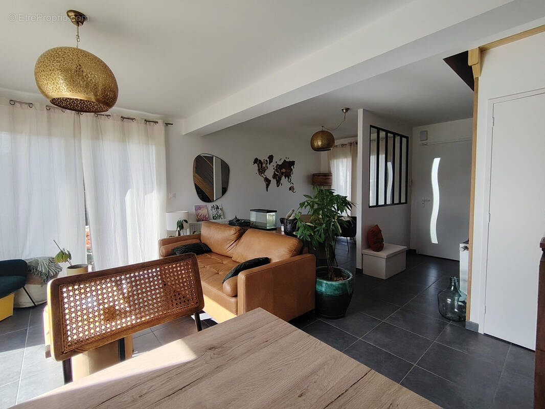 Maison à LA TURBALLE