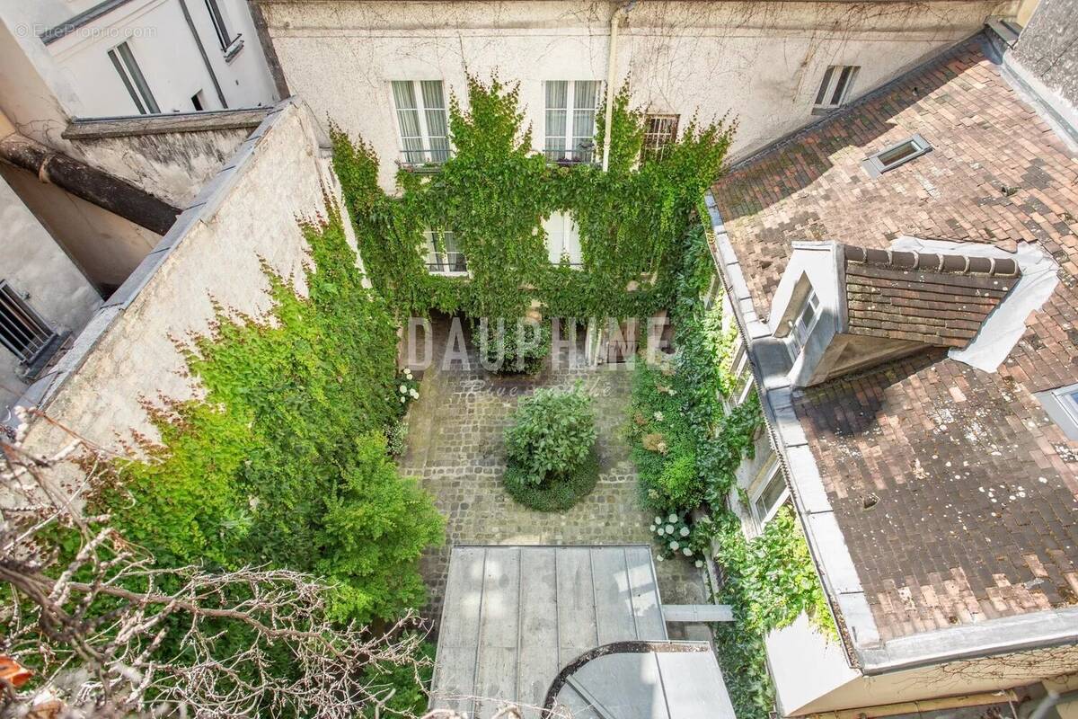 Appartement à PARIS-6E
