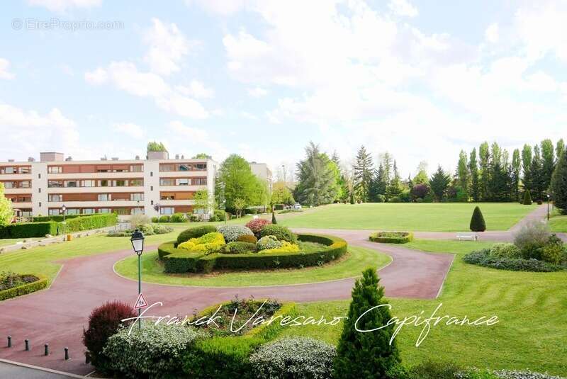 Appartement à NOISY-LE-ROI