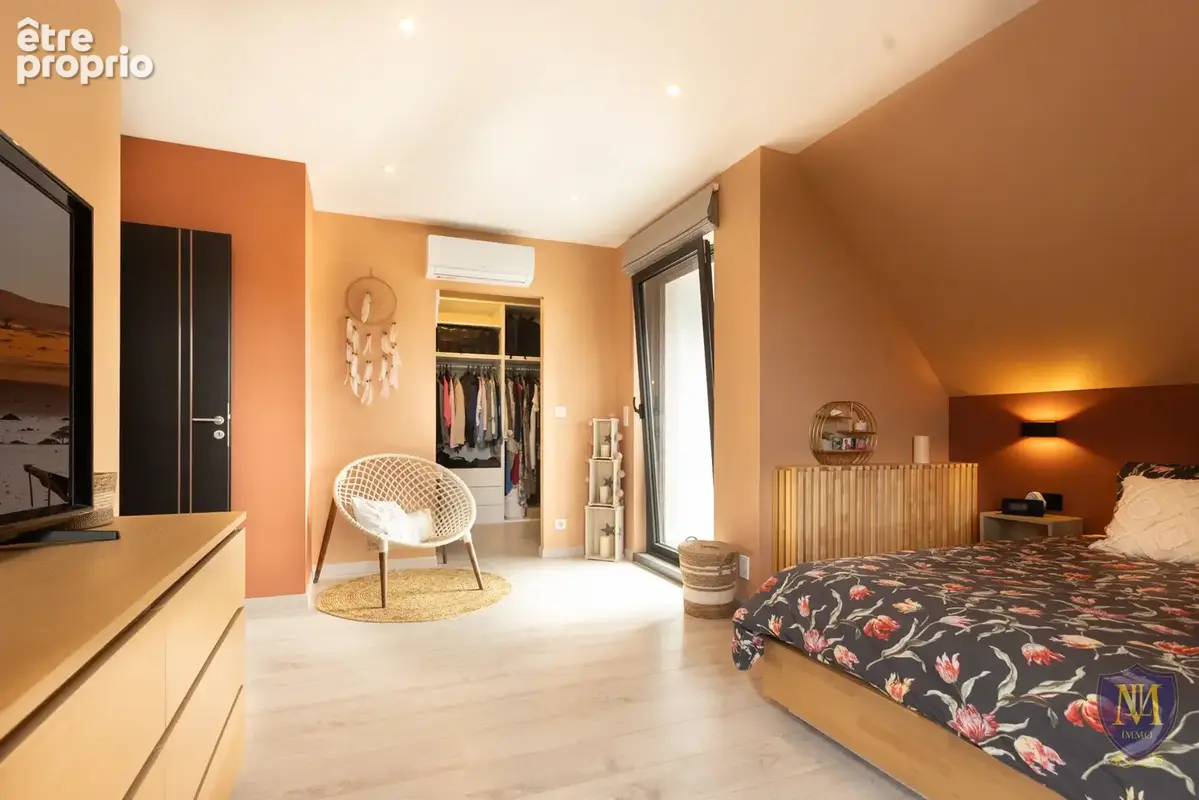 Rixheim au calme belle et lumineuse maison 9 pièces de 175 m2 sur 8,27 ares - photo 6