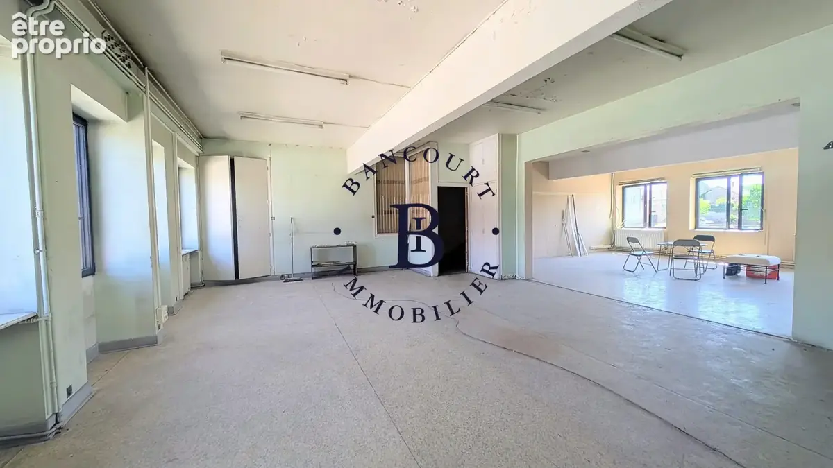 Appartement 754 m² à Saint-Pantaleon-De-Larche  - photo 7
