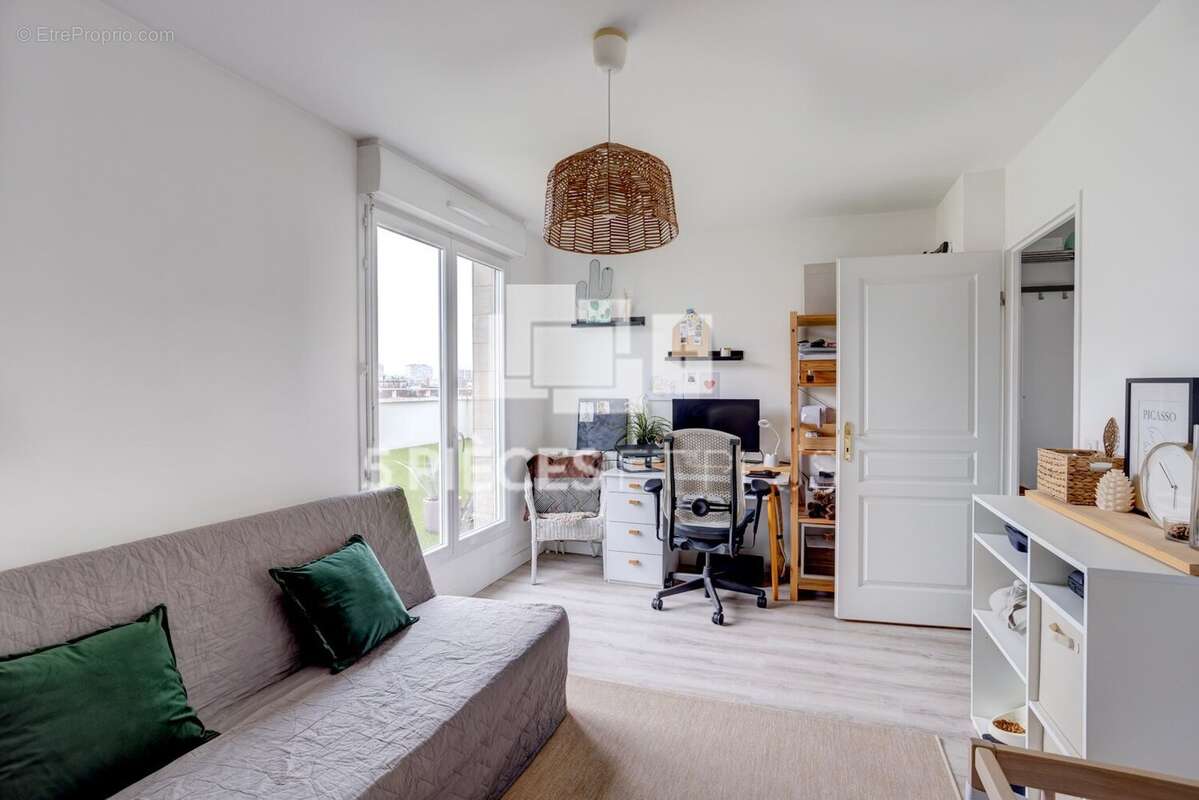 Appartement à GENNEVILLIERS