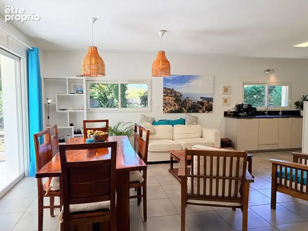 Villa contemporaine de plain-pied + studio indépendant - Saint-Paul-Trois-Chateaux - 7 pièces - 120 m² - photo 8