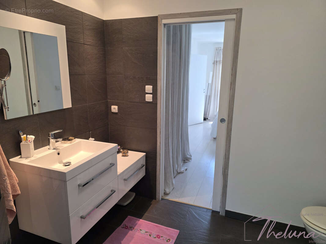 Maison à NIMES