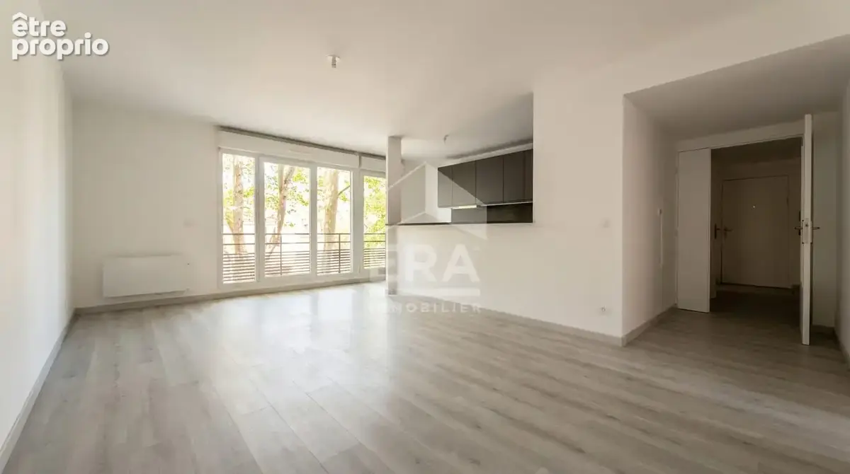 Photo Appartement à Saint-Denis au prix de 325 000€