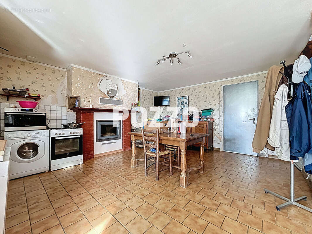 Maison à COULOUVRAY-BOISBENATRE