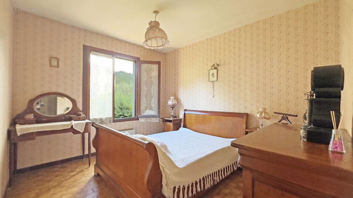 Maison à LA VALETTE-DU-VAR