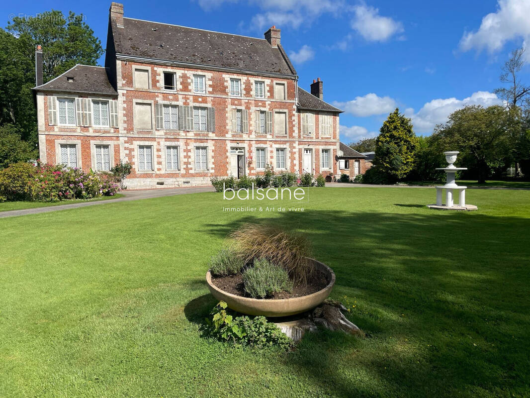Maison à SAINT-CLAIR-SUR-LES-MONTS