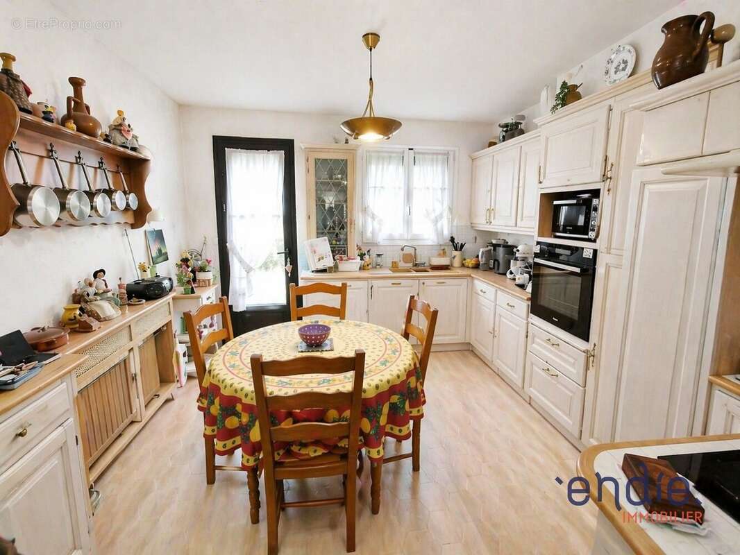 Maison à PIERREFITTE-EN-BEAUVAISIS