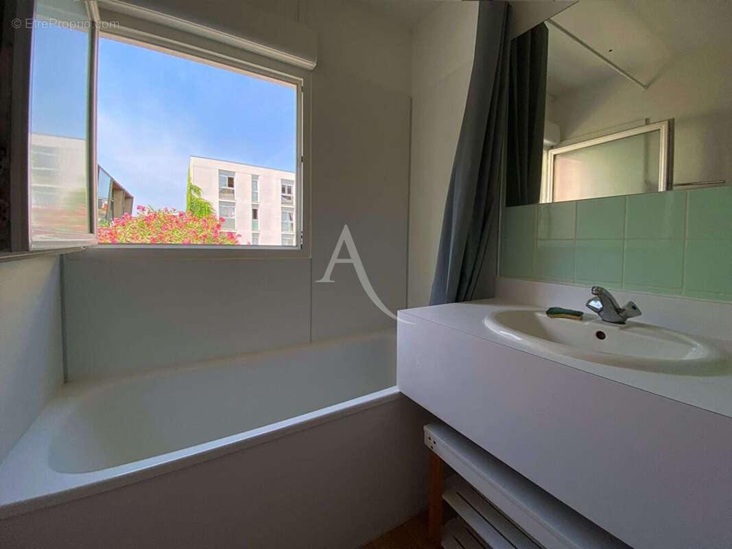 BORDEAUX  CHARTRONS - Appartement Bordeaux 2 pièces - photo 9
