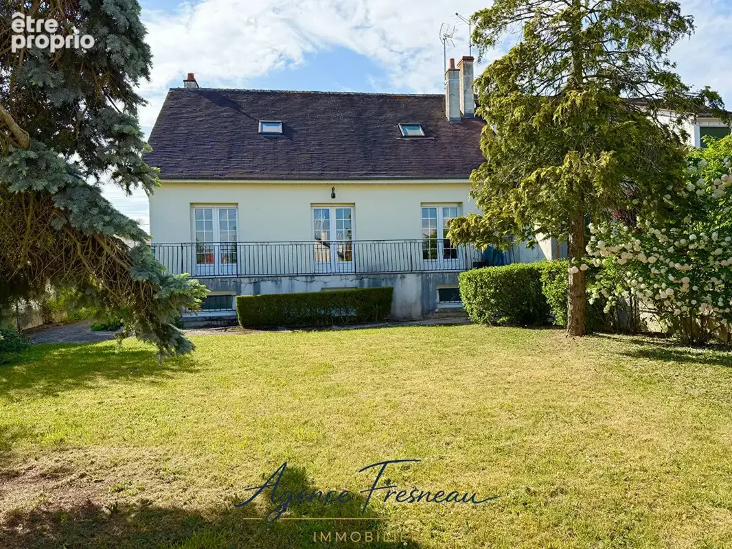 Maison familiale avec 4 chambres, sous-sol total et beau potentiel - photo 10