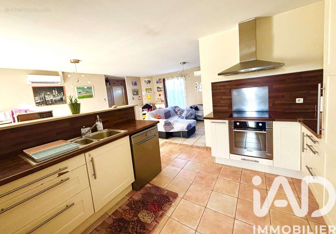 Photo 5 - Maison à SAINT-DENIS-DE-PILE