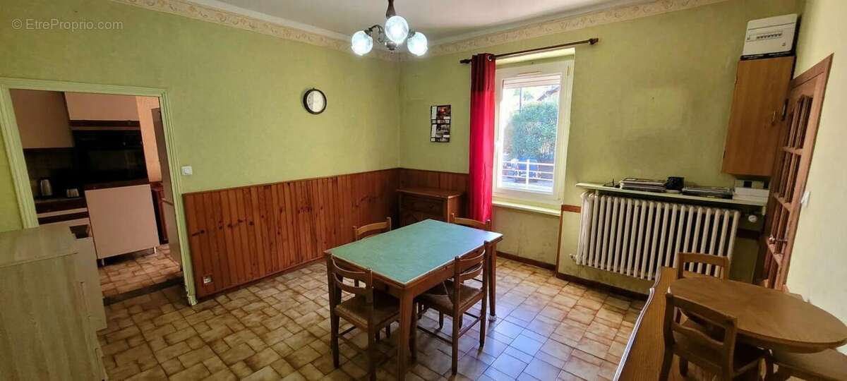 Maison à LES SALLES-DU-GARDON