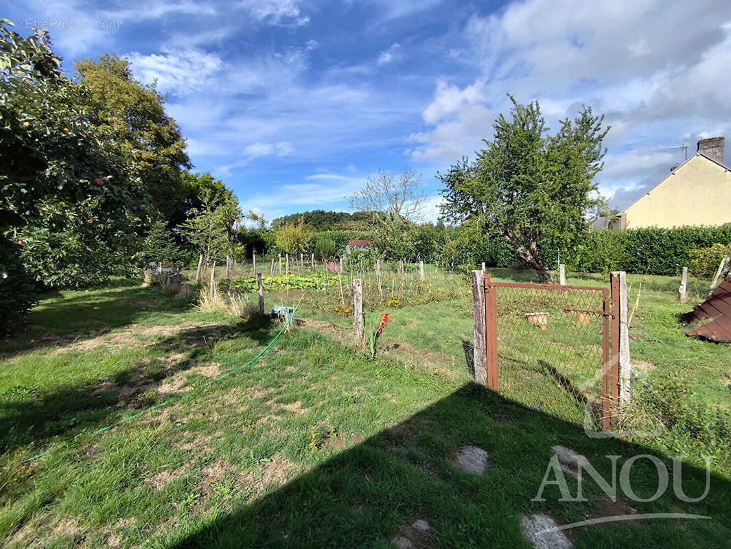 Maison à LES AUTELS-VILLEVILLON