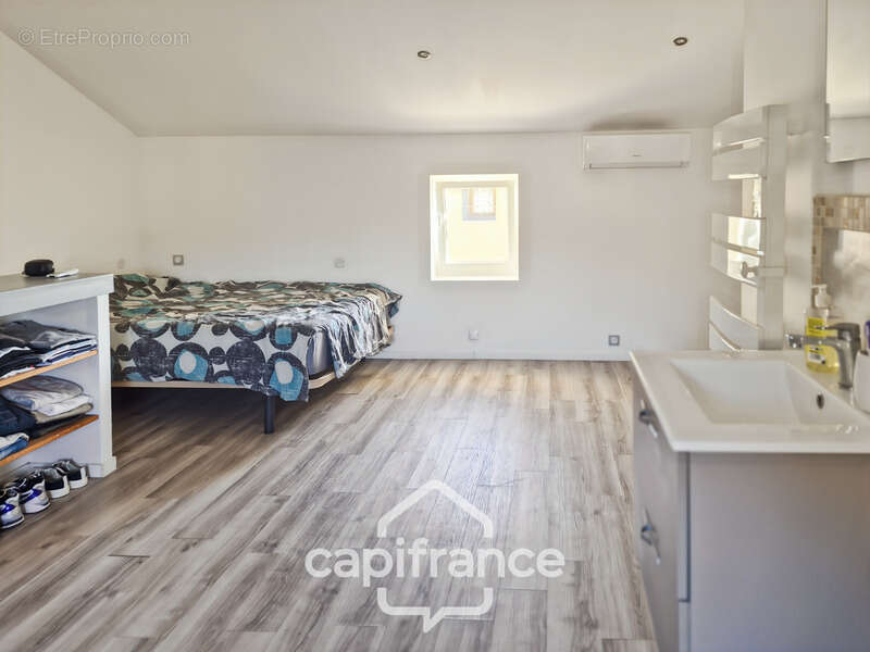 Maison à MONTFAUCON