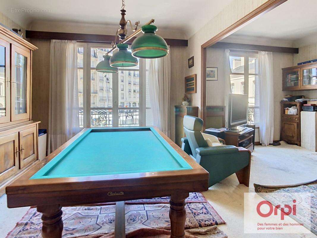 Appartement à ISSY-LES-MOULINEAUX