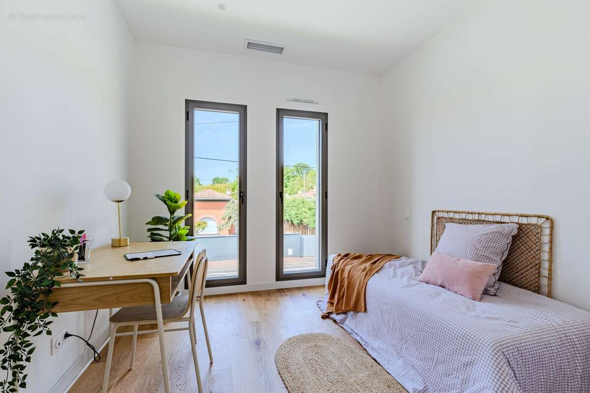 Maison 127 m² à Merignac  - photo 6