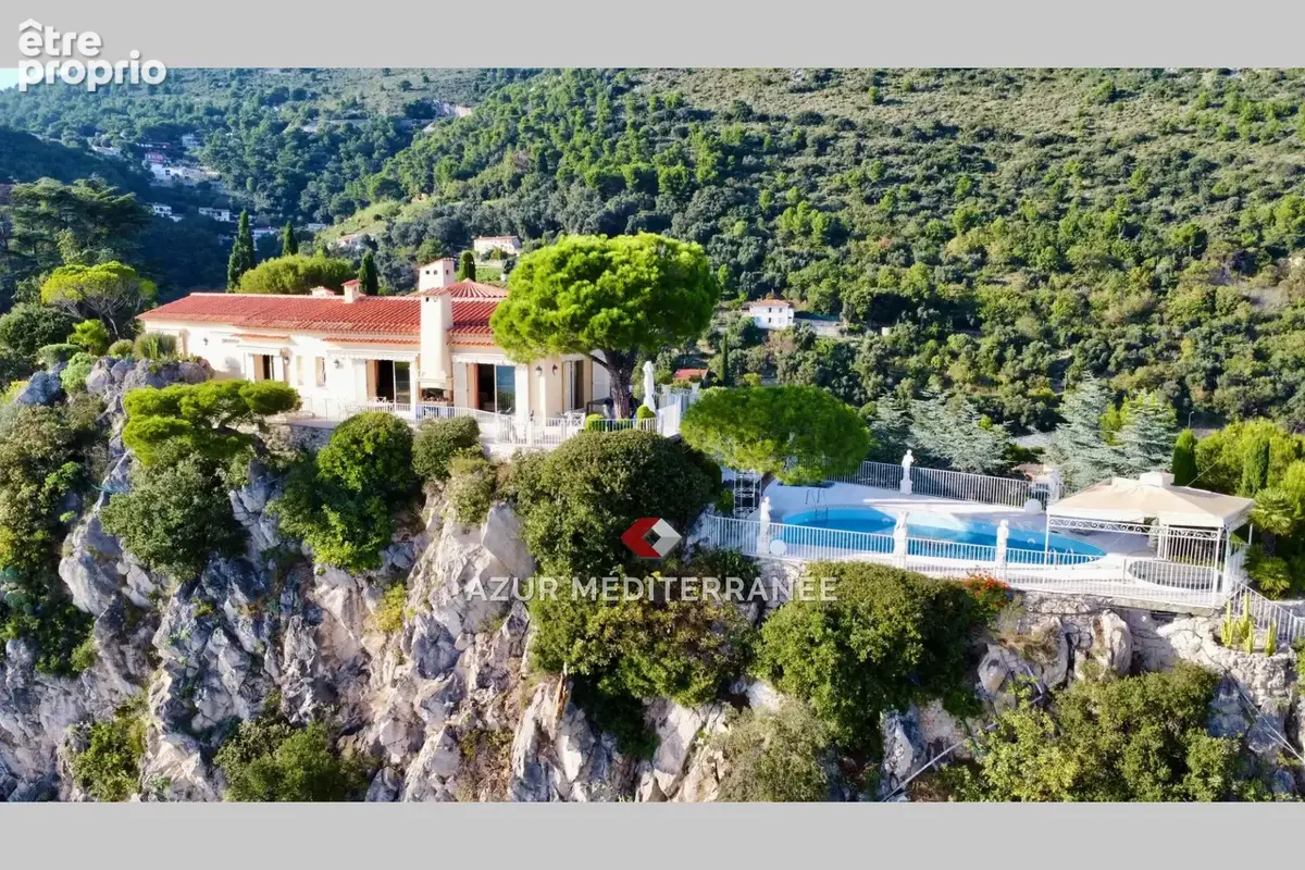 Maison 288 m² à Villefranche-Sur-Mer  - photo 2