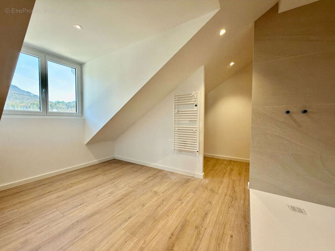 Appartement à DOUSSARD