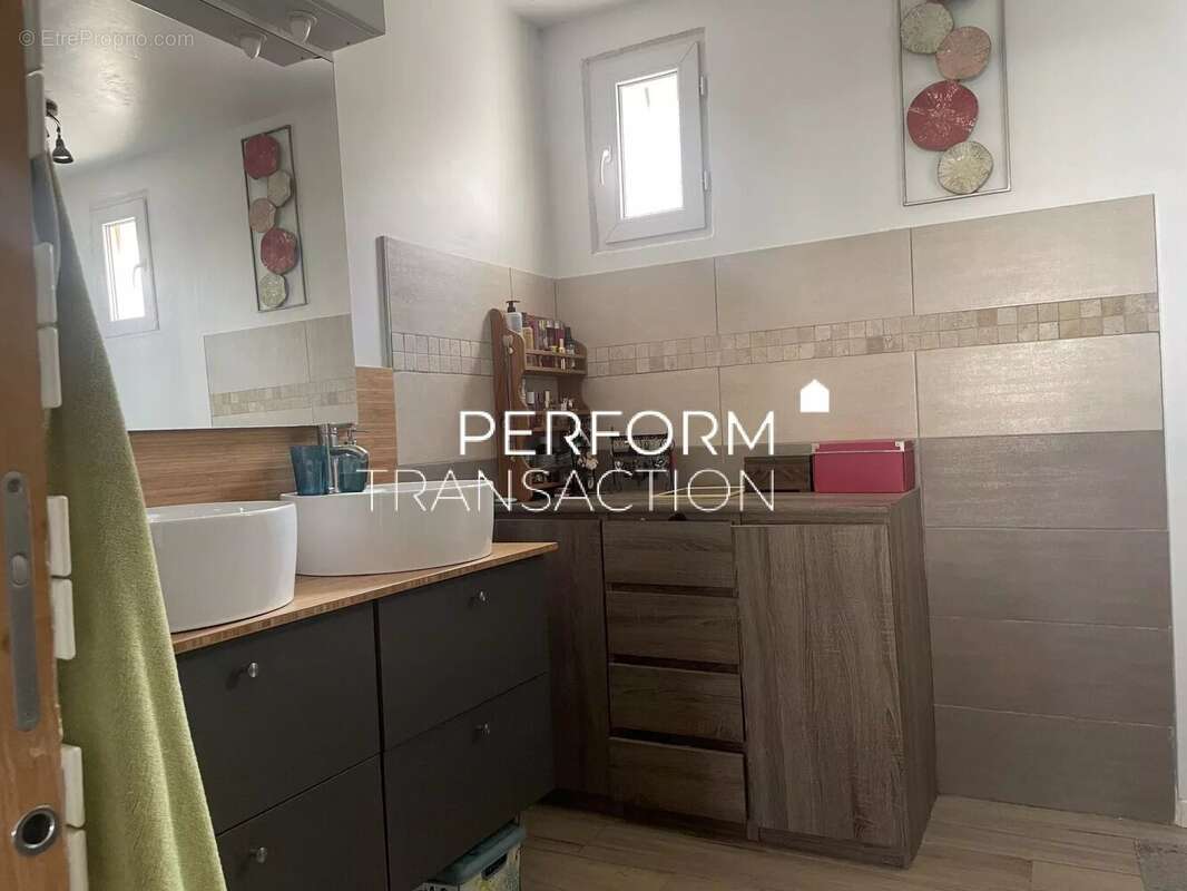 Maison à ECHIROLLES