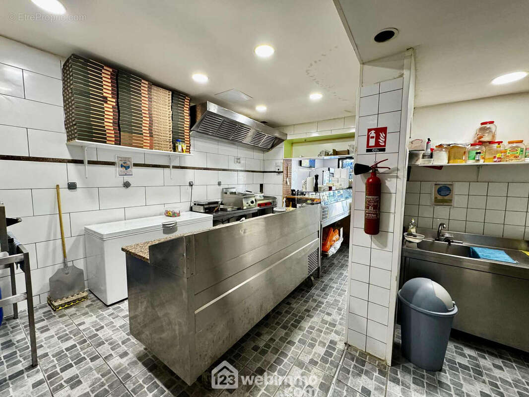 Une circulation pratique et rationnelle, pensée pour un travail en toute fluidité - Commerce à SAINT-QUENTIN