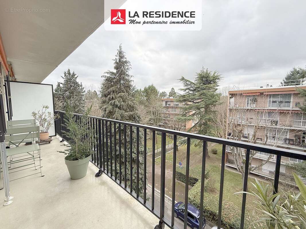 Appartement à VELIZY-VILLACOUBLAY