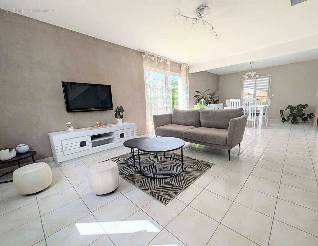 Maison à LA CHAPELLE-SUR-ERDRE