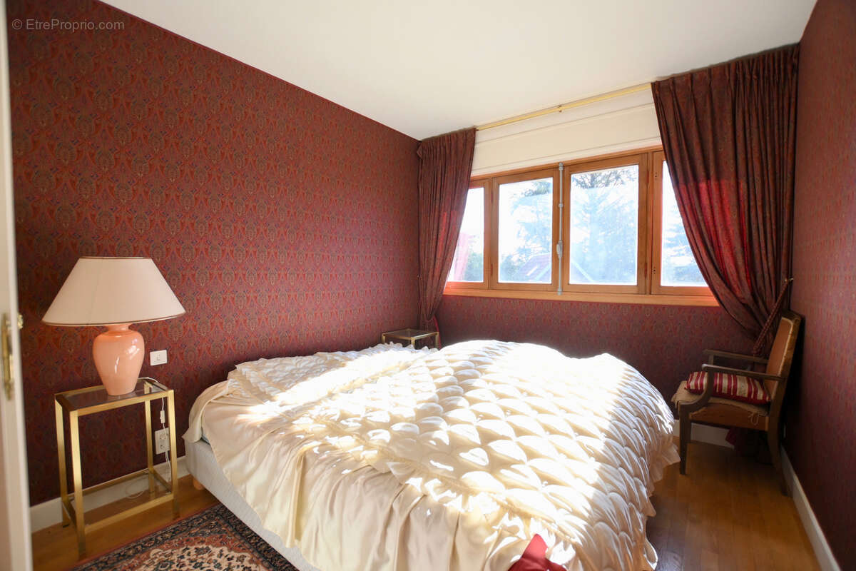 Maison à DUN-LES-PLACES