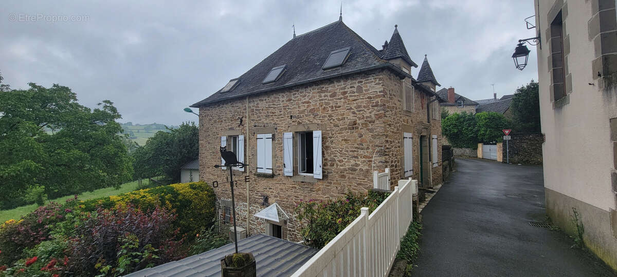 Maison à BEYNAT