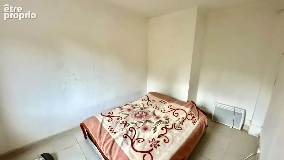 Trois appartements de type T3 à T4 avec garages , vendus loués. - photo 10