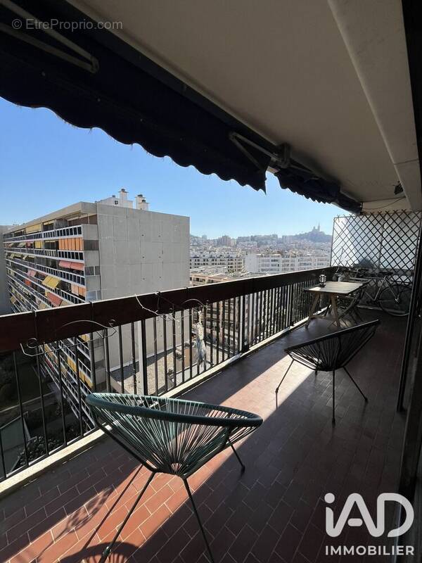 Photo 1 - Appartement à MARSEILLE-6E