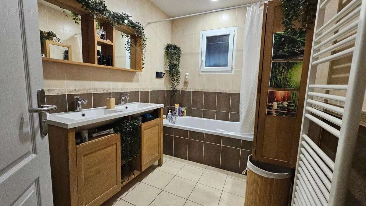 Maison à MARCILLOLES