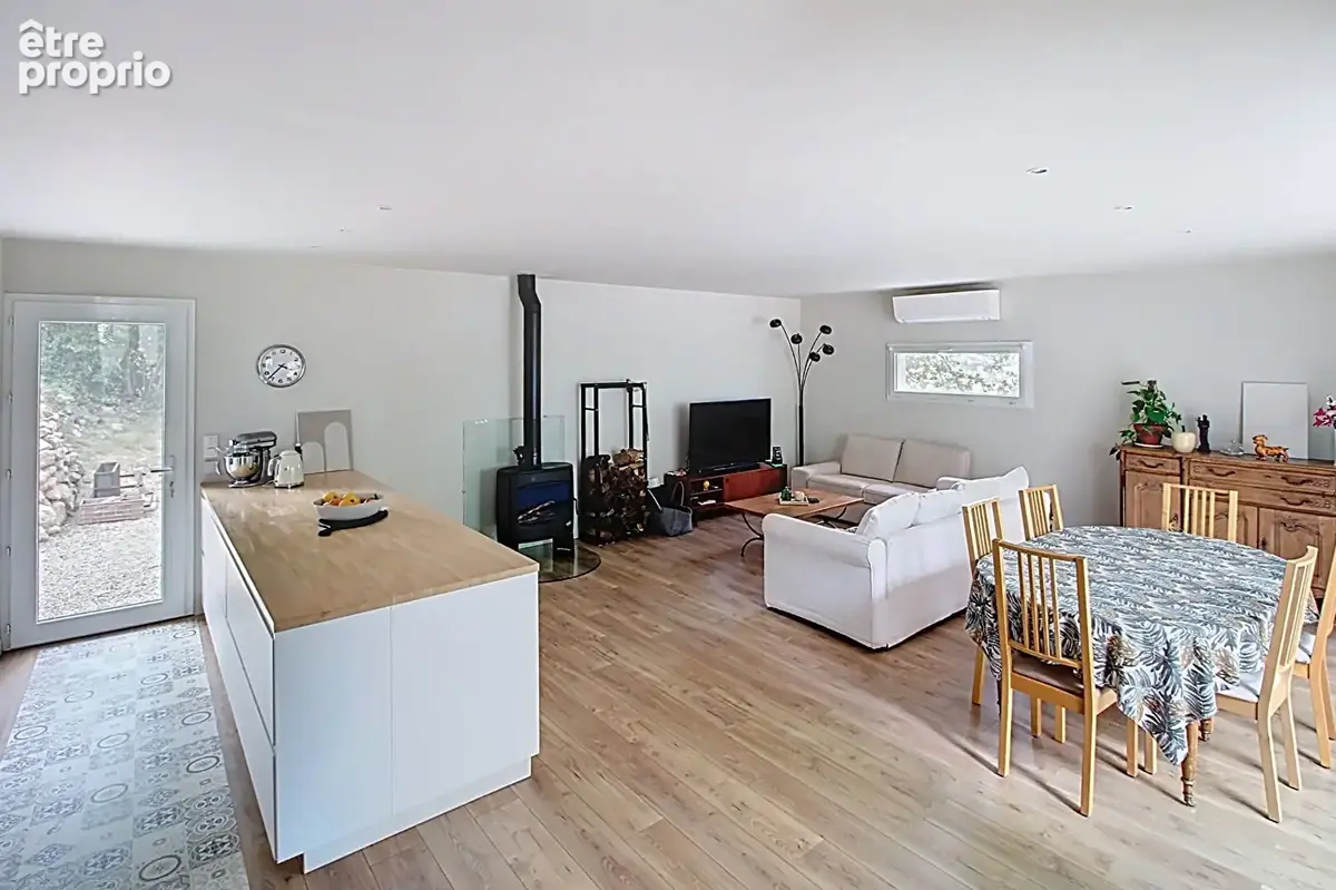 A VENDRE DRAGUIGNAN - Maison 124 m²  3 chambres sur 975 m² de terrain - photo 4