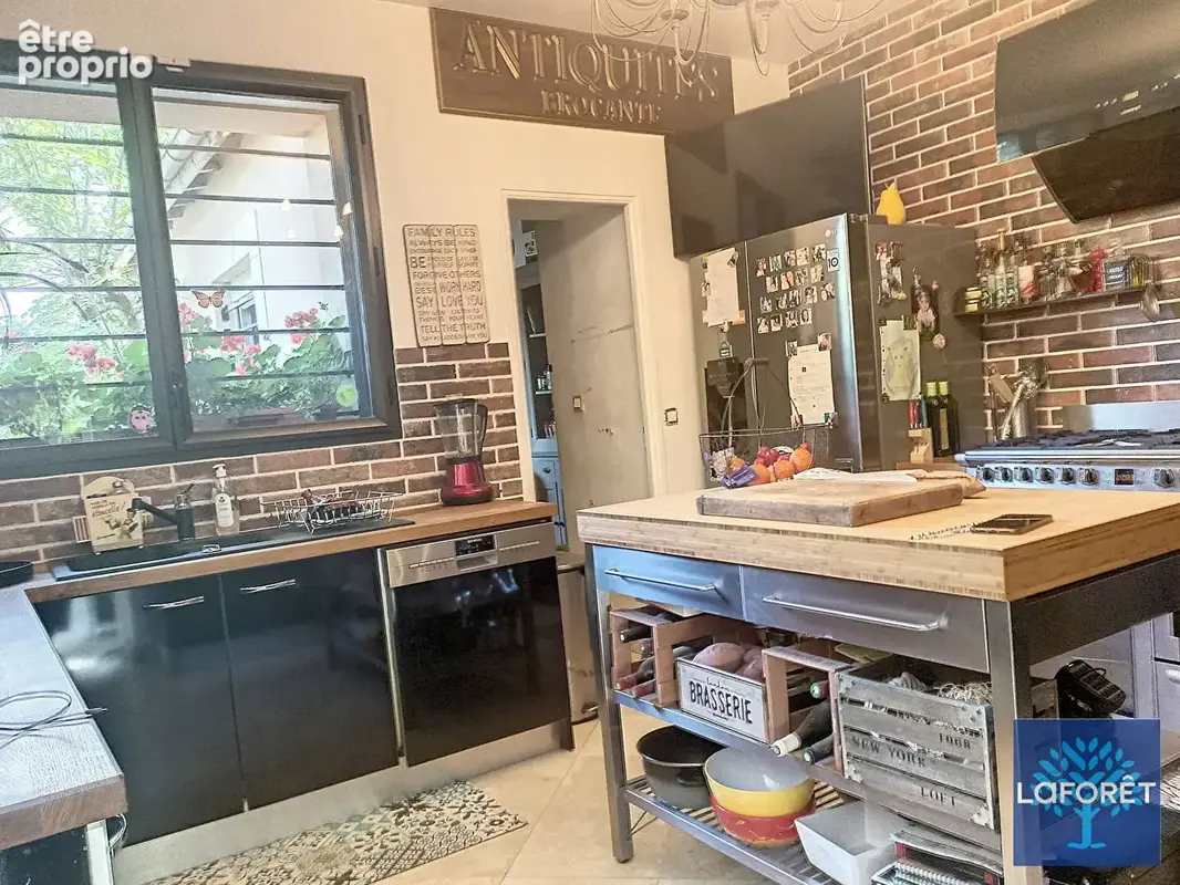Corps de ferme + Atelier à rénover / 805 m2 / Neuilly Plaisance - photo 5