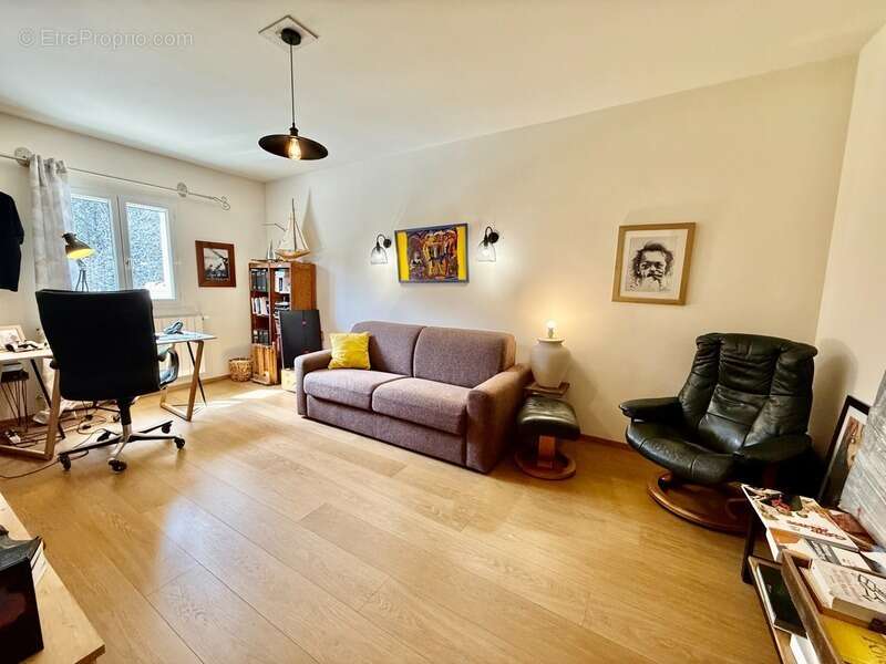 Maison à ROUSSILLON