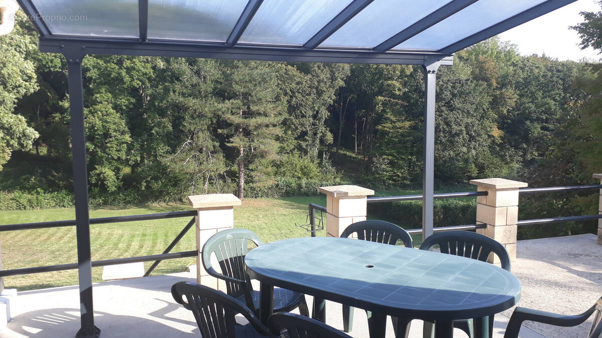 Maison à SAINTE-GENEVIEVE