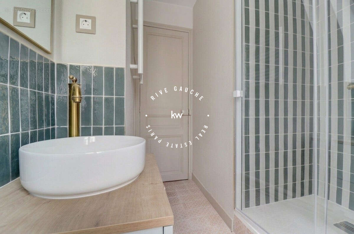Appartement à PARIS-14E