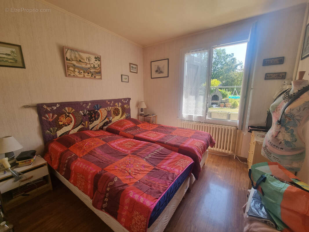 Maison à LE MELE-SUR-SARTHE