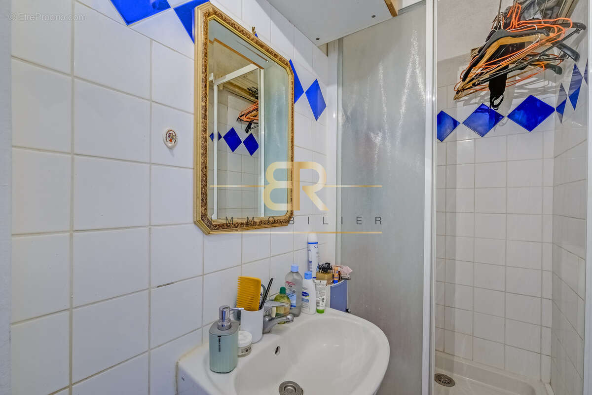 Appartement à PARIS-11E