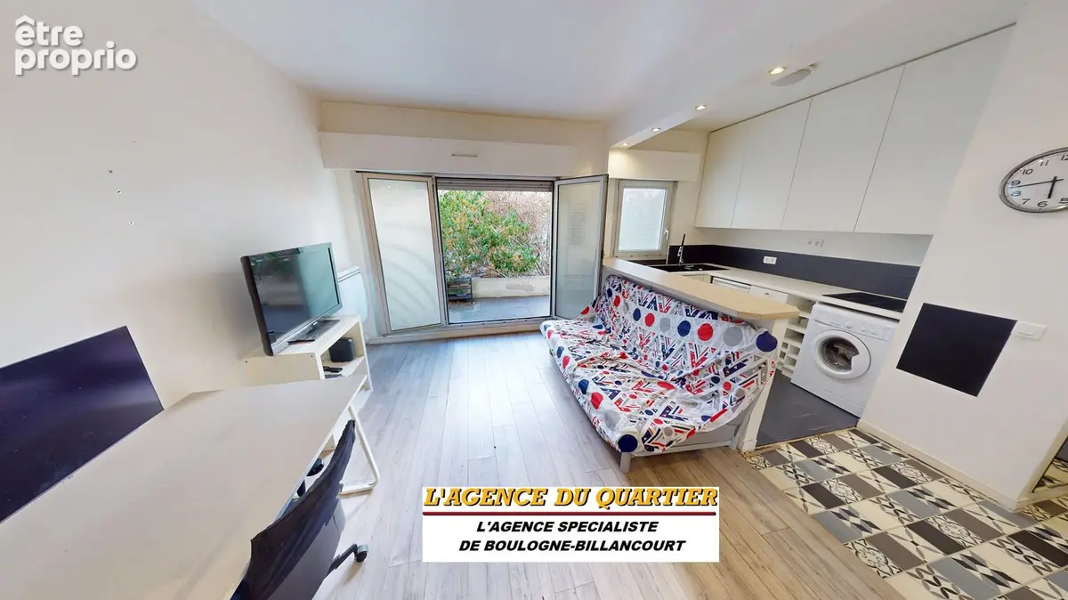 Rue Gallieni, beau studio 2 pièces de 32m² avec jardin-terrasse de 9m² et cave. - photo 4