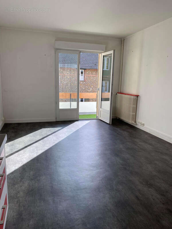 Appartement à HARDRICOURT