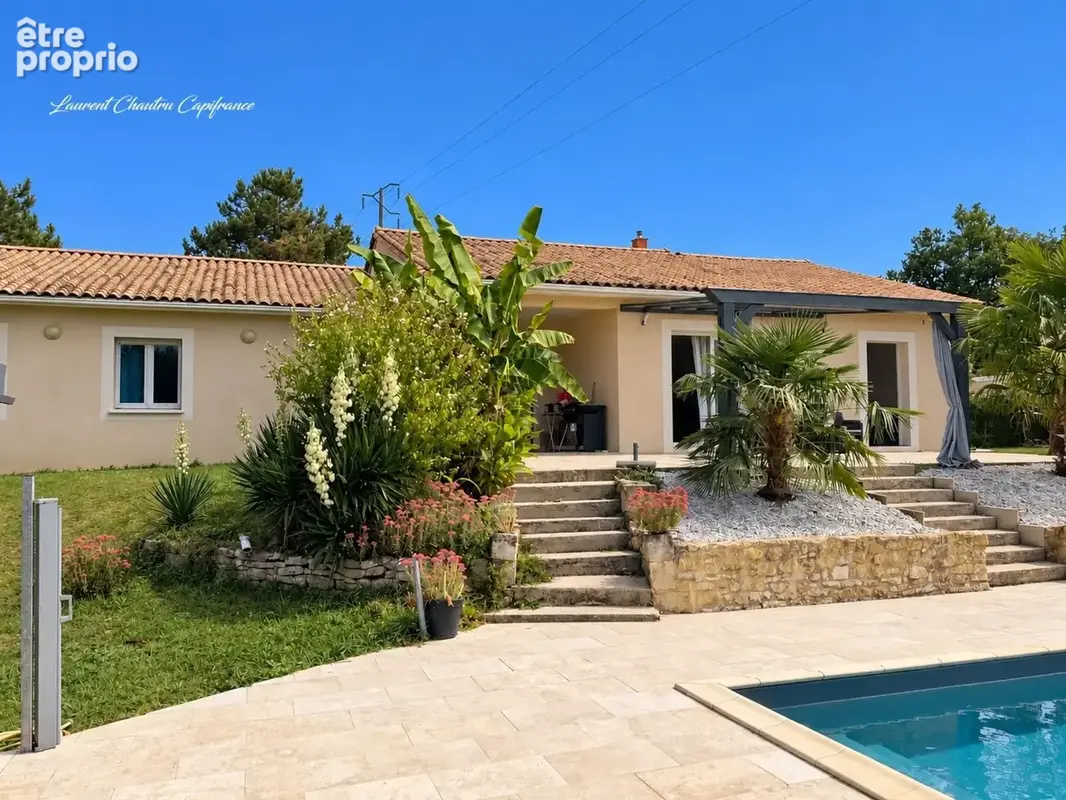 Maison familiale de 150m² avec piscine à Bassillac et Auberoche - photo 3