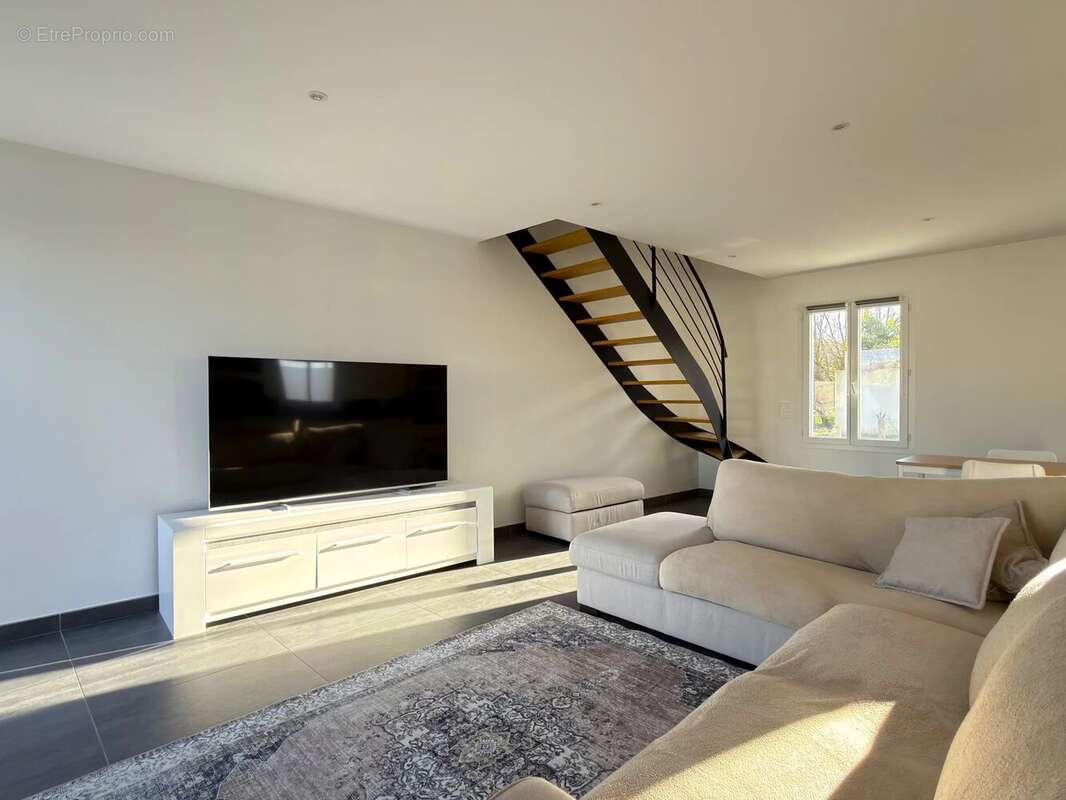 Maison à SAINT-XANDRE