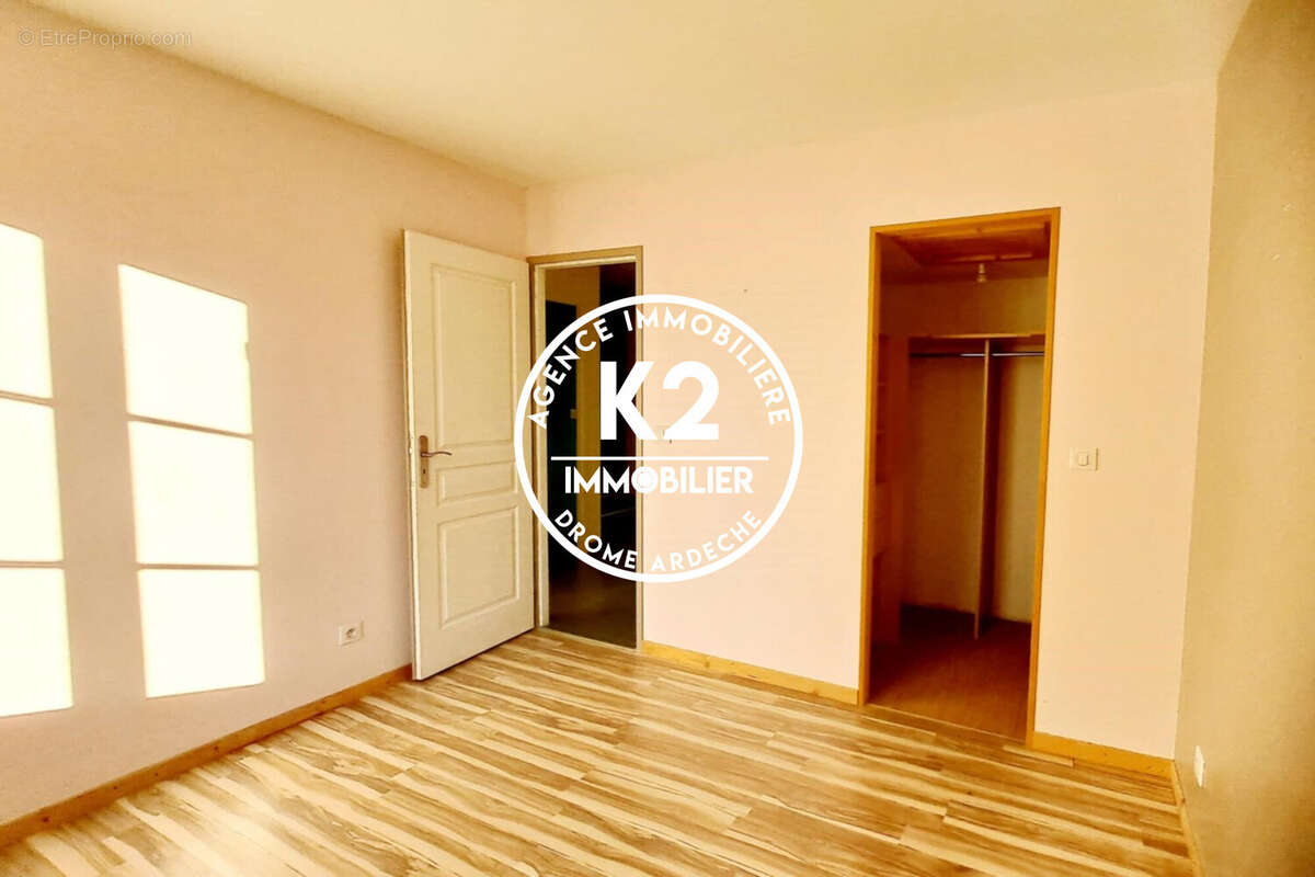 Appartement à MONTBOUCHER-SUR-JABRON