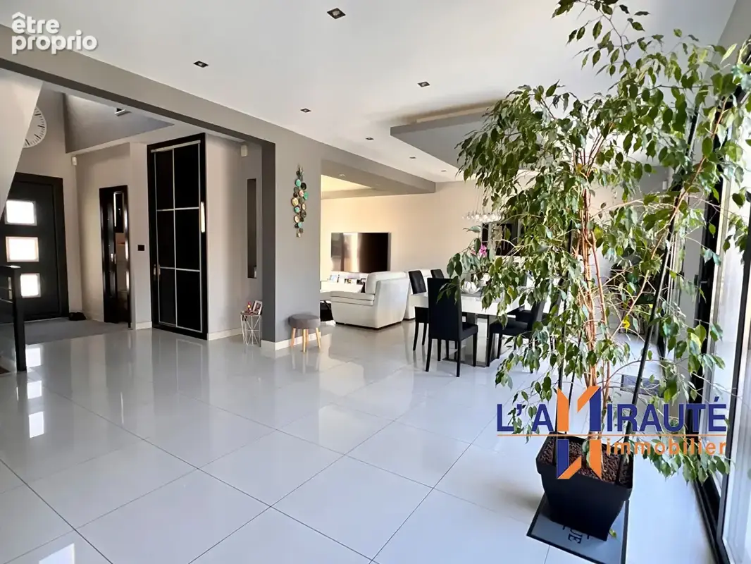 Maison Carrieres Sur Seine 7 pièce(s) 168 m2 - photo 4
